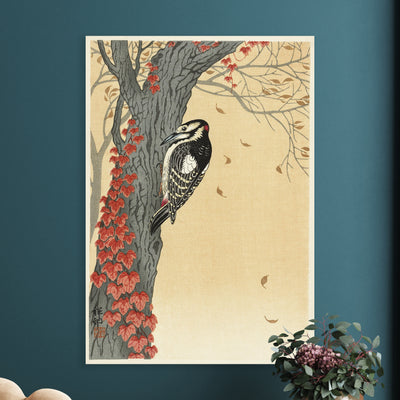 Buntspecht im Baum mit rotem Efeu (1925 - 1936) von Ohara Koson