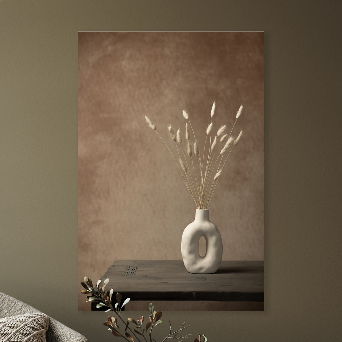 Stillleben mit Trockenblumen in einer weißen Vase - Mayra Photography
