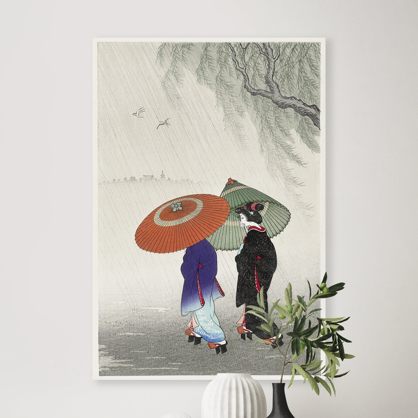 Zwei Frauen im Regen (1925 - 1936) von Ohara Koson