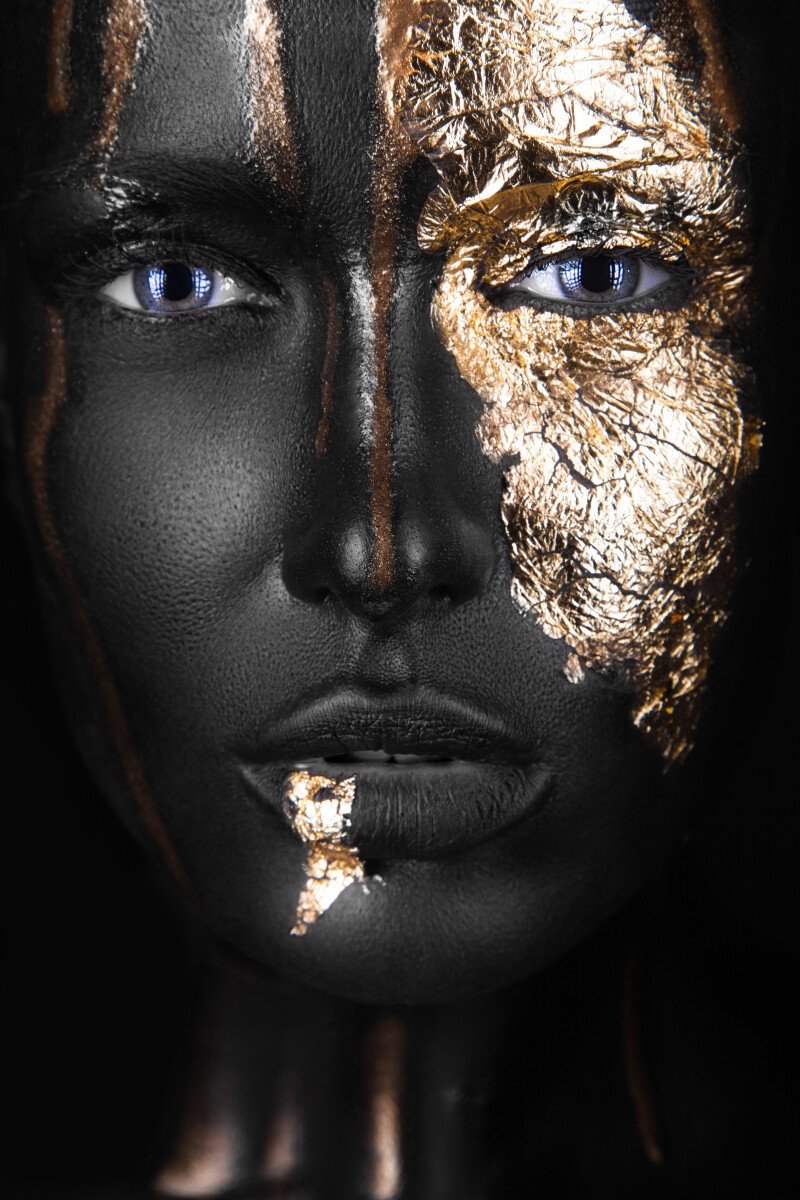 Black & Gold Women